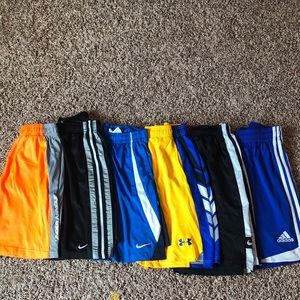 Boys athletic shorts size youth medium